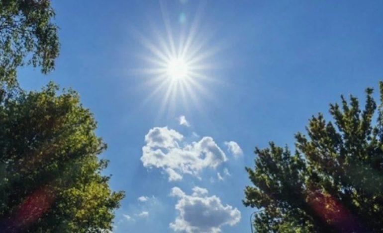 E diel nën mbizotërimin e motit të kthjellët, ja sa parashikohet të arrijnë temperaturat