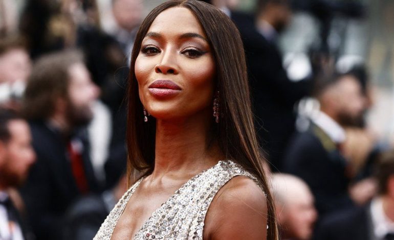 Ikona e pasarelave feston sot ditëlindjen, sa vjeç mbush Naomi Campbell?