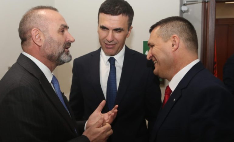 Deklarata e Dumanit për statusin e prokurorëve, Manja: Jam në krahun e tyre, por Kushtetuta kërkon vullnet më të gjerë se mazhoranca