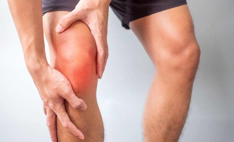 Osteoartriti i Gjurit – Si ta Lehtësoni me Ushqimet e Duhura