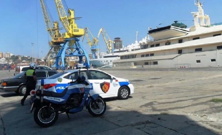 Kokaina dilte nga Shqipëria me destinacion Anglinë, zbulohen detaje të reja nga kapja e 7 pakove në portin e Durrësit