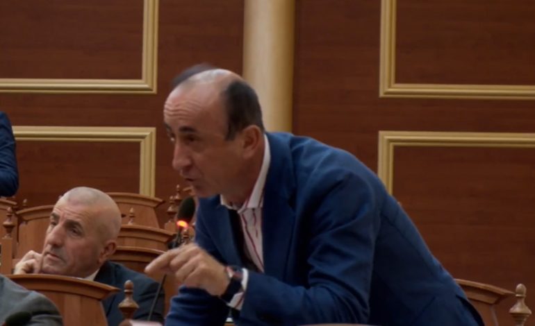 “Skenar ogurzi për të kontrolluar SPAK-un”, Sula kundër rezolutës së PS: Doni t’u vini shkopinjtë nën rrota institucioneve të drejtësisë