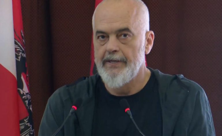 “Nuk ka dashuri me shikim të parë Austria”, Rama s’kursen batutat: Të masin, marrin informacione, shohin krushqit! Fakti që do të martohen me ne…