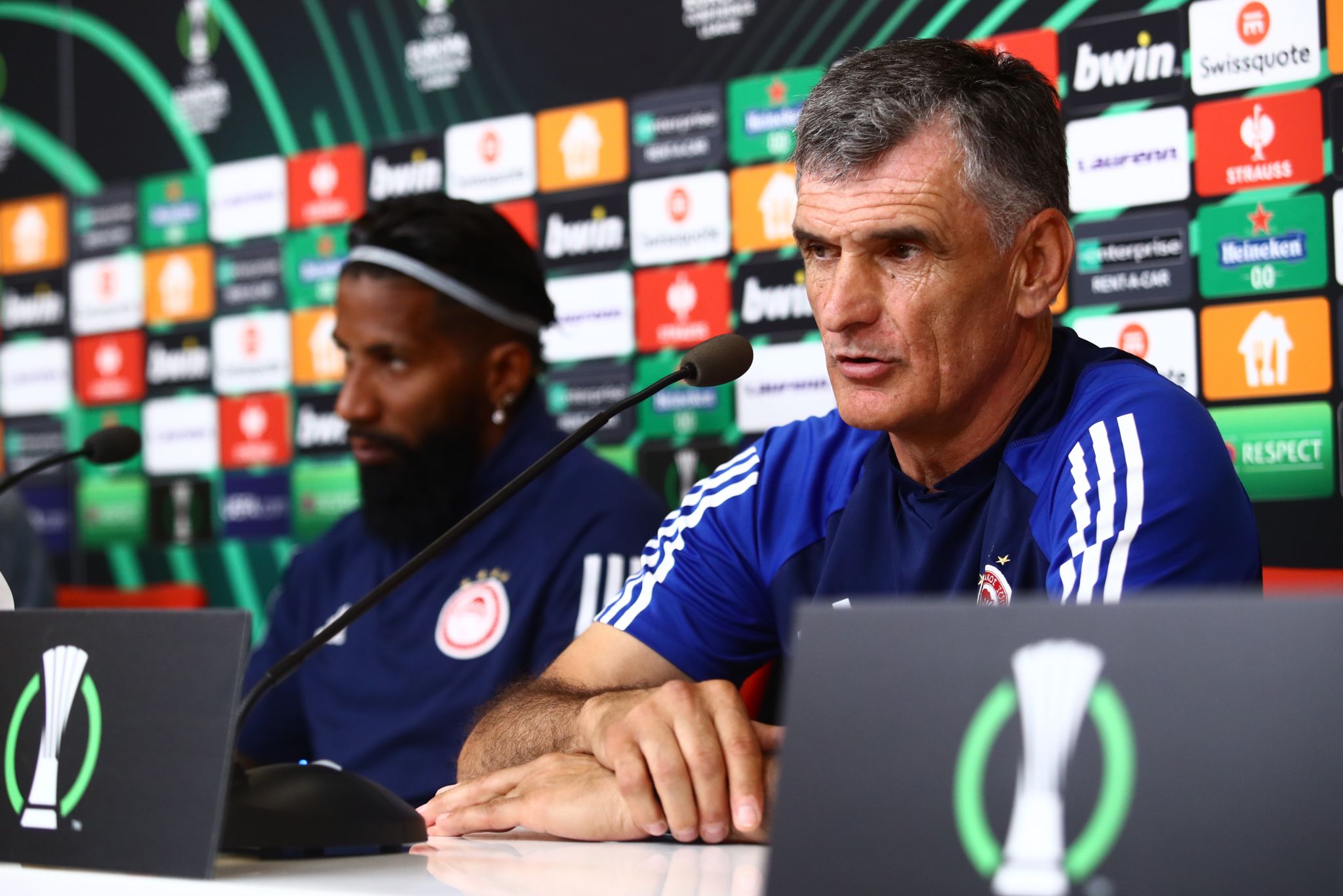 Trajneri i Olympiacos para finales: Besoj te triumfi, kam ekip të fortë