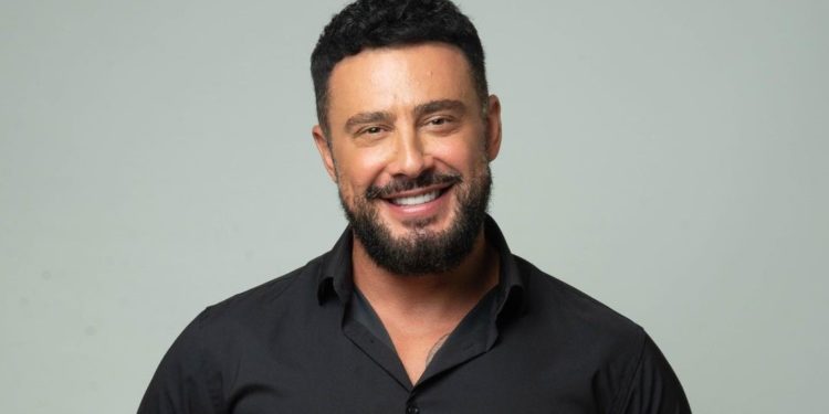 Robertit nuk i del inati me Xhensilën: Famën e ka prej Besit!