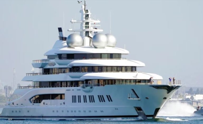 Konfiskimi i pasurive të oligarkut rus për të financuar Ukrainën ndeshet me sfida ligjore dhe financiare