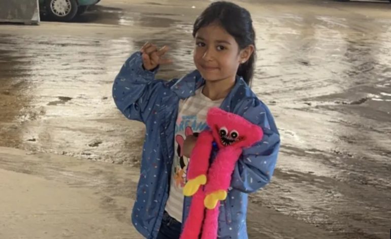 “Nuk mund ta mbroja, s’do ta fal kurrë veten”, rrëfimi prekës i babait të vajzës që humbi tragjikisht jetën, po udhëtonin drejt Britanisë me gomone