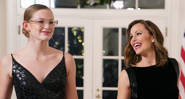 Vajza e saj diplomohet, Jennifer Garner shpërthen në lot