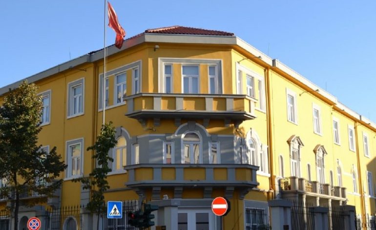 Publikimi i tezave të Matematikës, reagon Ministria: Nuk cenon në asnjë rast procesin dhe mbarëvajtjen e provimit