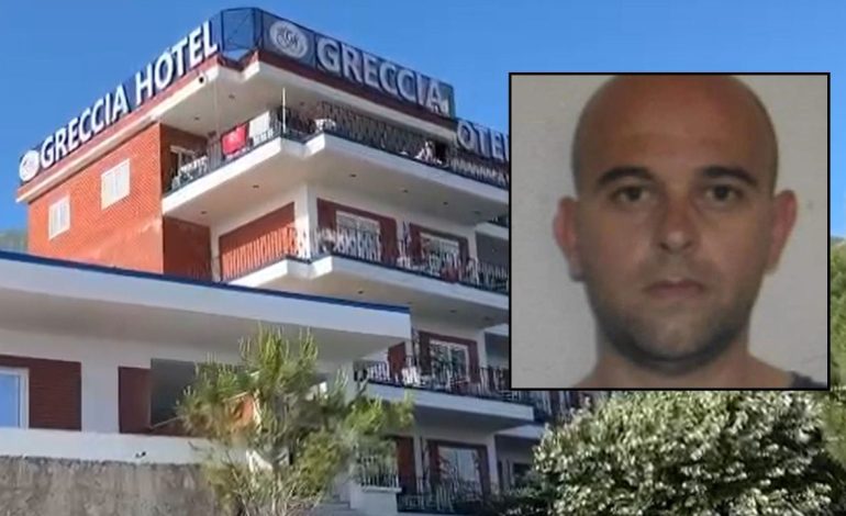 15 minutat vendimtare/ Si pronari vrasës u izolua në aeroport, gazetari: Ishte nervoz, ja reagimi epik që bëri para autoriteteve të Korfuzit