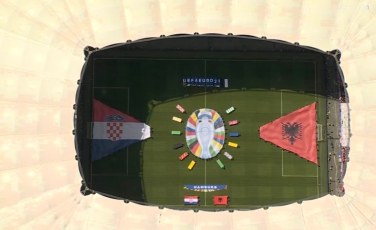 LIVE KROACI-SHQIPËRI/ Shkelmohet topi i parë në Hamburg, kuqezinjtë në kërkim të historisë