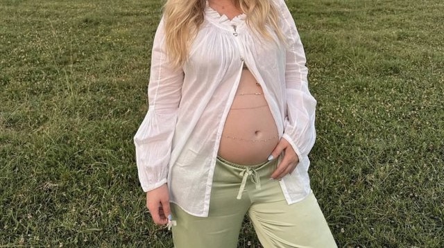 Surprizë! Moderatorja e njohur në pritje të ëmbël