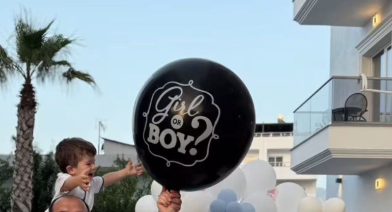 Ish-konkurrentja e “Përputhen” së shpejti bëhet nënë për herë të dytë