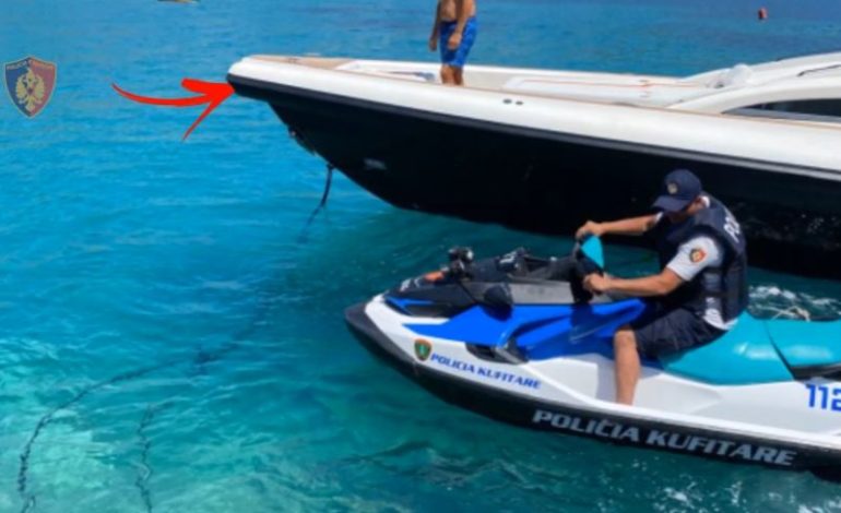 Shkeli perimetrin e sigurisë dhe u kthye në rrezik për pushuesit, bllokohet gomonia në Palasë, gjobë drejtuesit