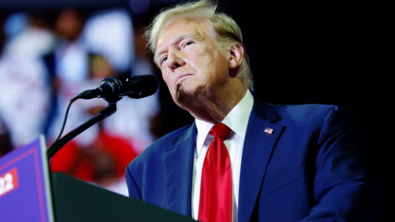 “Ai është i çmendur”/ Ish-punonjësja e presidencës amerikane zbulon të fshehtat e Trump: Bënte shaka për furrat naziste përpara drejtuesve hebrenj