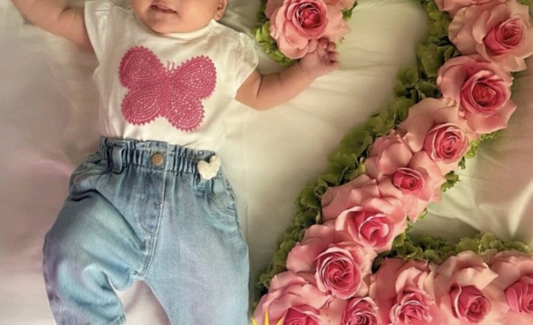 Luna feston 2 mujorin e lindjes/ Ja fotografia e ëmbël që postoi mami Kiara