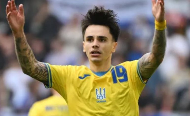 VIDEO/ Përmbysje e çmendur, Ukraina mund Sllovkainë dhe qëndron në garë për t’u kualifikuar