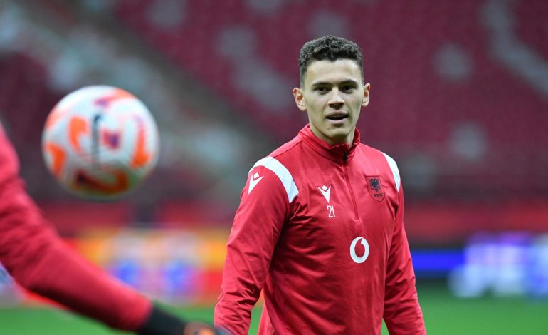 Pasimet kyçe, shkëlqen Kristjan Asllani, futet në top 10 e Europianit