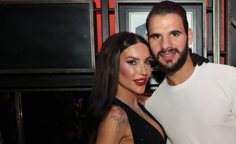 “Më ra të fikët, ai argëtohej me tjetrën”, modelja tregon si zbuloi tradhtinë e futbollistit!