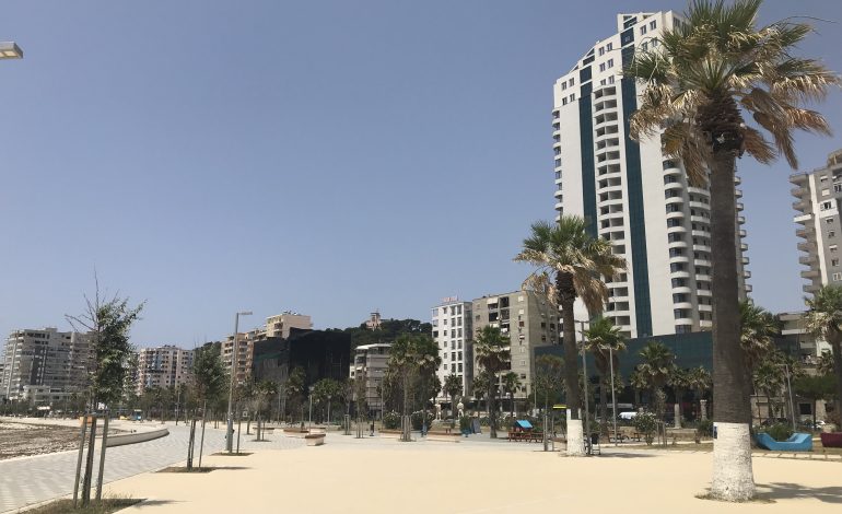 Rezidentët e huaj dhe turistët rrisin kostot e jetesës në ‘lungomaren’ e Durrësit