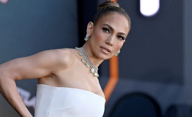 Jennifer Lopez anulon turneun e vitit 2024: Plotësisht e mërzitur dhe e shkatërruar