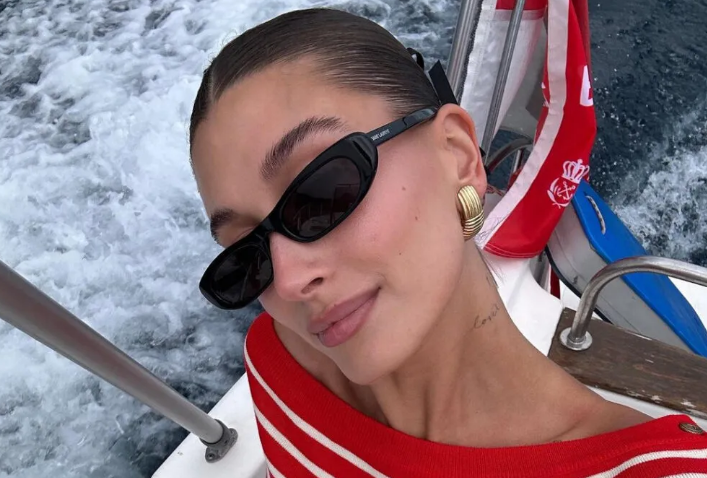 5 modele flokësh verore të frymëzuara nga e bukura Hailey Bieber