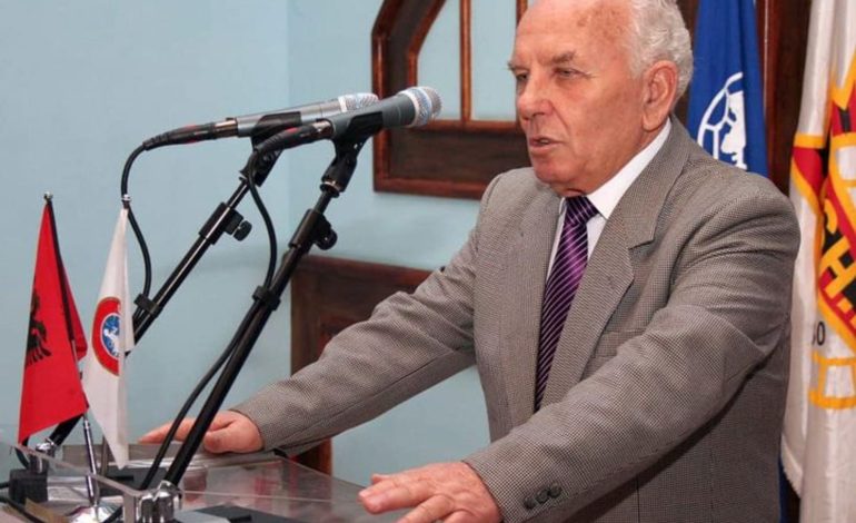 Futbolli shqiptar humb një legjendë, ndahet nga jeta Bejkush Birçe