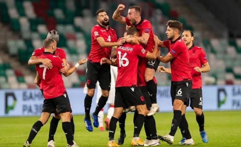 Shqipëri-Itali/Jo çanta dhe karikuesë, FSHF publikon rregullat për hyrjen në stadium