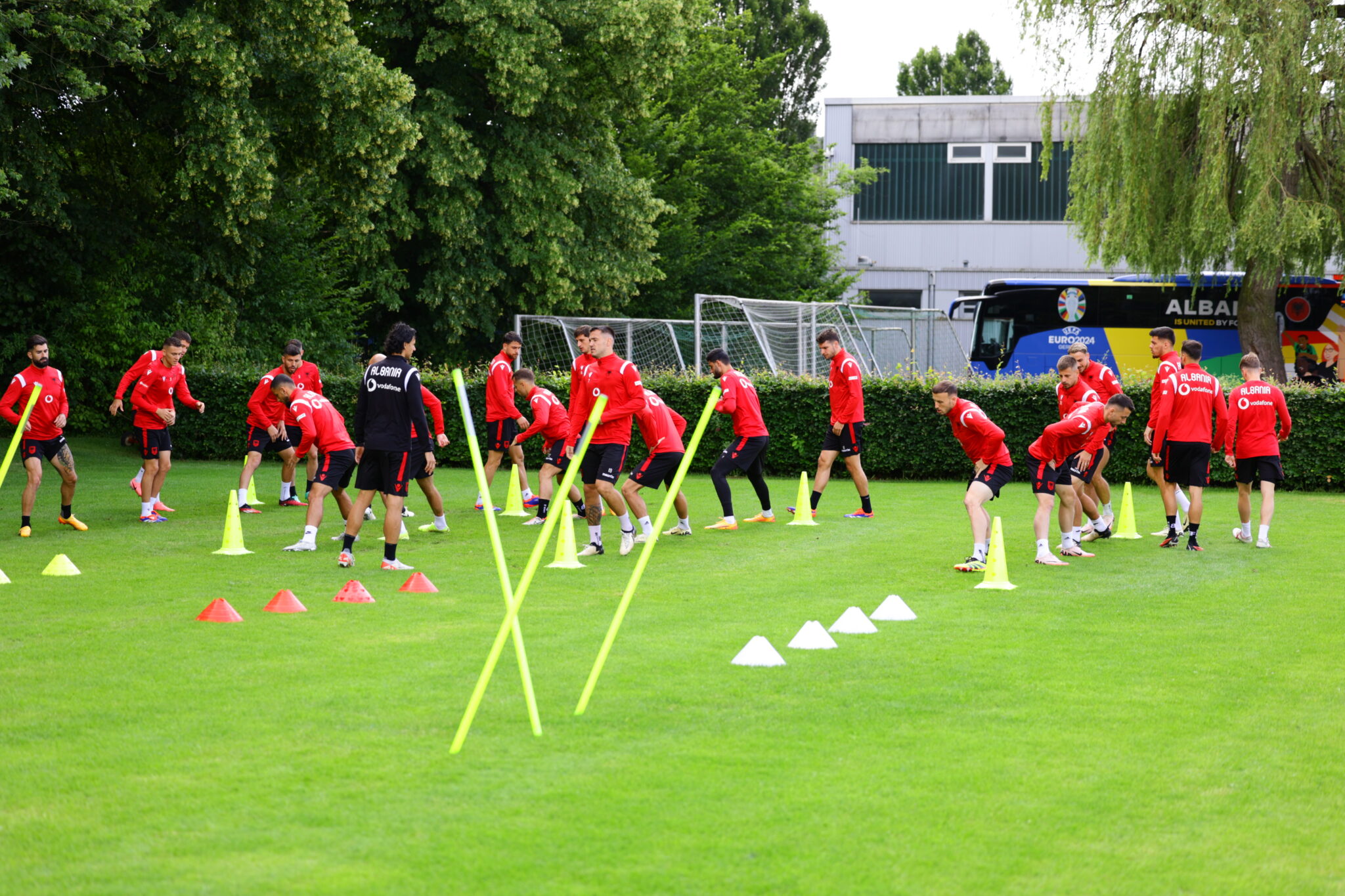 EURO 2024/ Kombëtarja përgatitet e plotë për duelin debutues ndaj Italisë në ditën e 4-t në Kaiserau