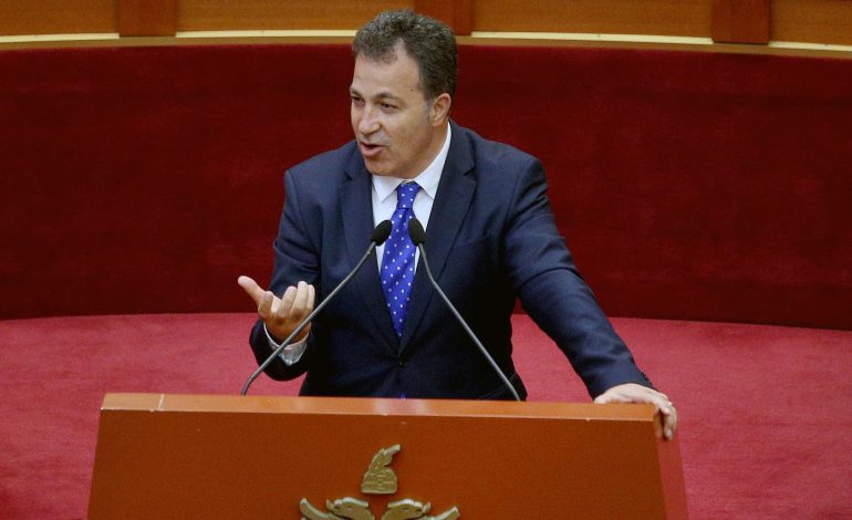 “Projekt novativ”: SPAK zbulon lidhjen e ministrit të Mbrojtjes me dyshen Zoto-Mërtiri