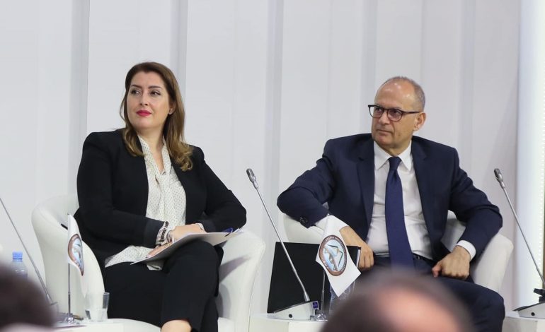 Akuzat për plagjiaturë në zgjedhjet universitare bien në vesh të shurdhër