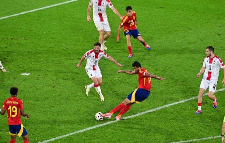 VIDEO/ Spanja i prish “magjinë” Gjeorgjisë, iberikët dhurojnë show dhe “përqafojnë” çerekfinalen