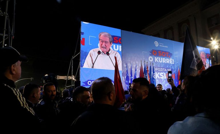 “Vendim i drejtë”, gjykata angleze lë në fuqi sanksionet kundër Sali Berishës