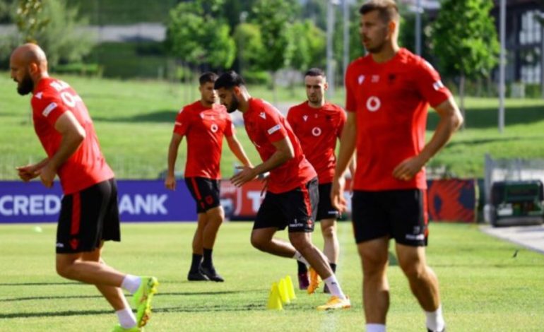 Kombëtarja stërvitet në Austri, Seferi i bashkohet ekipit, zbulohet kush mungon nga lojtarët dhe arsyeja