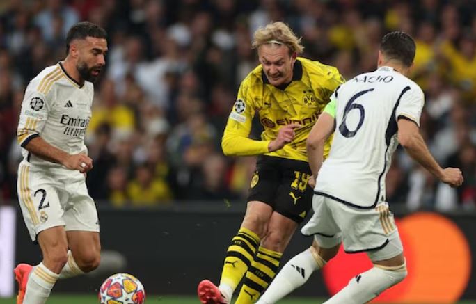 VIDEO/ Nuk ka gol në pjesën e parë, Dortmundi dhe Reali dhurojnë show