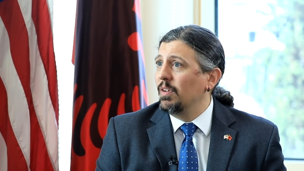 Deklaratat e Dumanit se institucionet nuk denoncojnë korrupsionin, zyrtari i lartë i DASH: E gjithë qeverisja duhet të kontribuojë, SPAK po bën punë të shkëlqyer