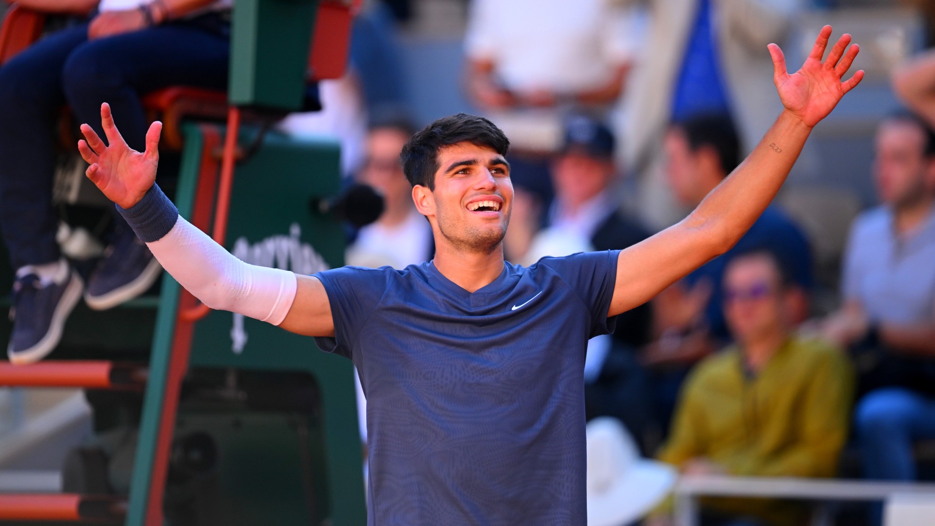 Tenis, Roland Garros/ Alcaraz shkon në finale, duke mundur Nr.1 të botës dhe vendos rekorde