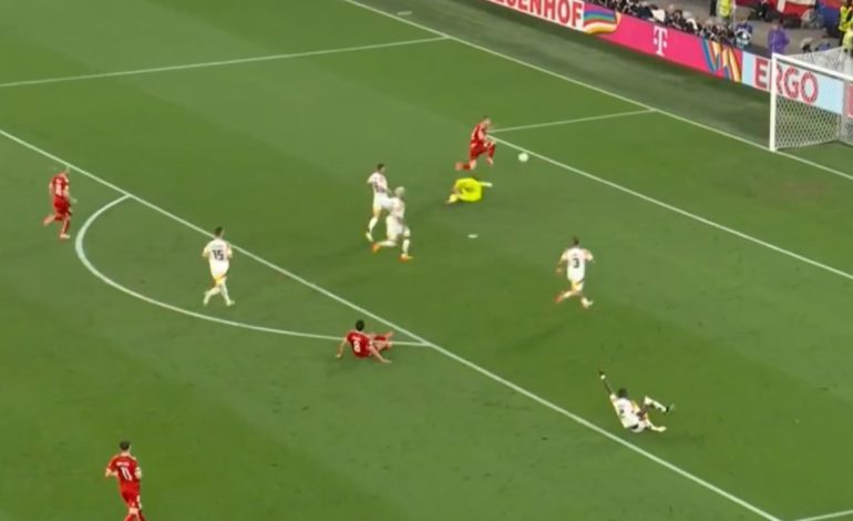 LIVE GJERMANI-DANIMARKË/ Nis pjesa e dytë e takimit, skuadrat kërkojnë me ngulm kualifikimin (VIDEO)