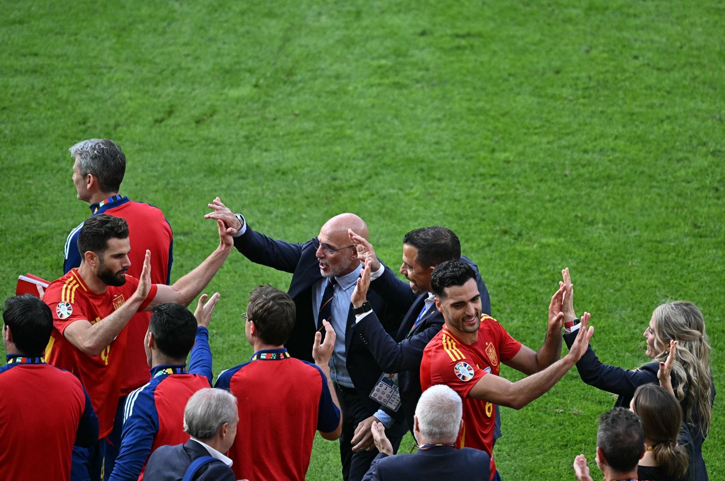 Bie miti “tiki-taka”, pas 16 vitesh Spanja lëshon kontrollit të topit, De La Fuente hap një cikël të ri