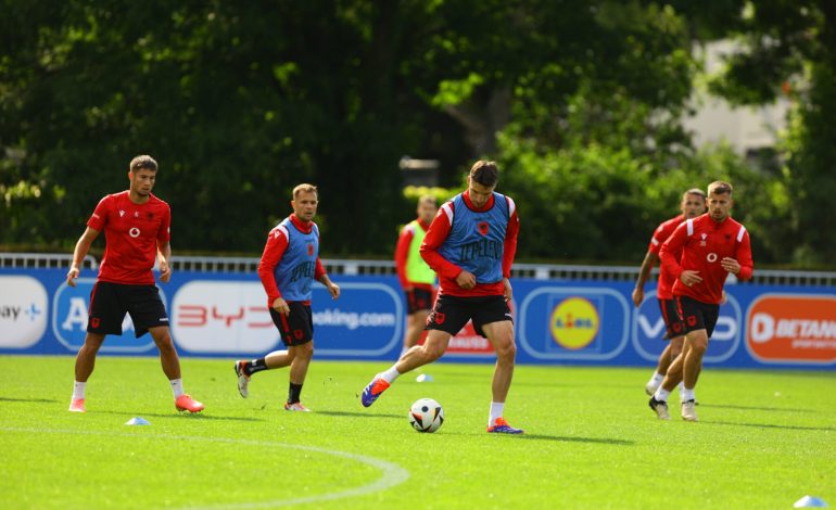 FOTO/ Shqipëria “zjarr” përpara Italisë, por kompanitë e basteve nuk besojnë te mrekullitë