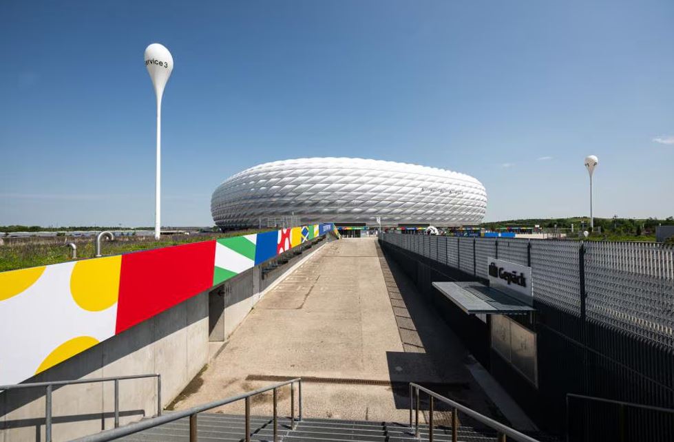 Pritja merr fund, “Euro2024” ngre siparin, tifozët kuqezi “kryqëzojnë gishtat”, besojnë te mrekullia