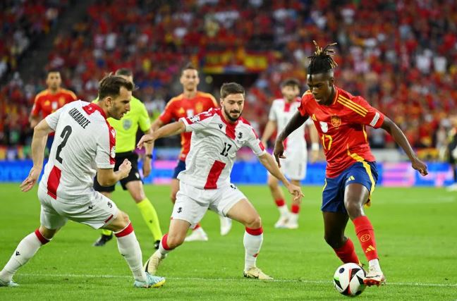 Europiani i çudirave, Gjeorgjia shokon Spanjën, kryeson ndaj iberikëve (VIDEO)