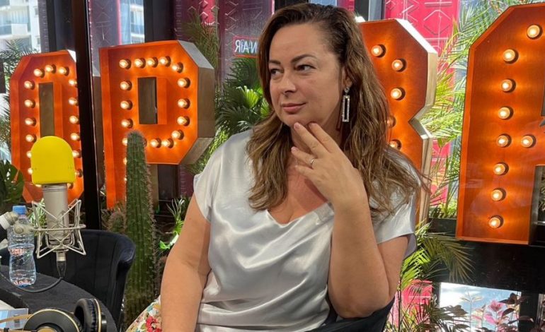 Foli rreth bullizmit që vajza e saj përjetoi në fëmijëri, Julia: I mora leje