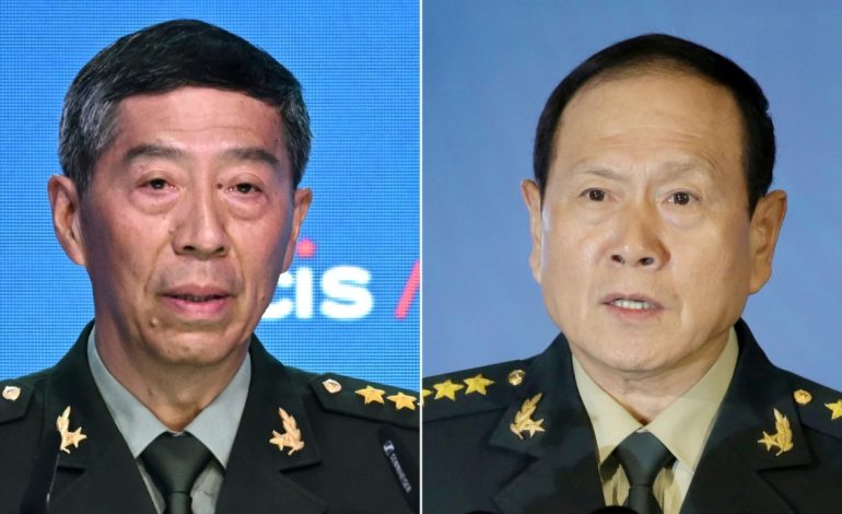 Kina përjashton dy ish-ministra të mbrojtjes nga Partia Komuniste mes thellimit të spastrimeve ushtarake