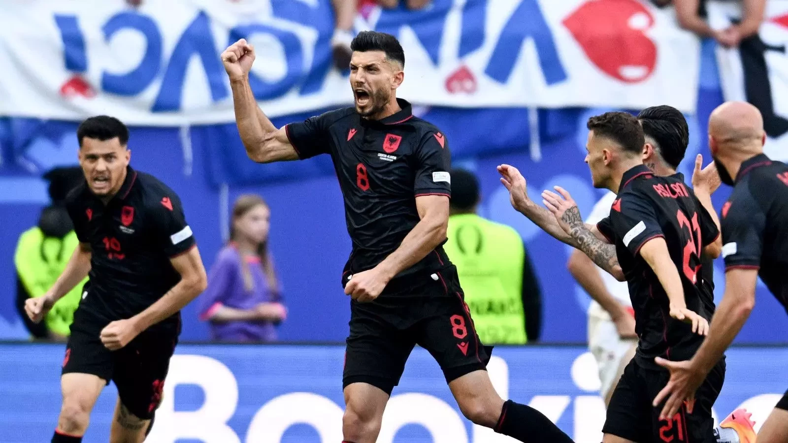 “Spanja më e favorizuar, por në futboll asgjë e pamundur”, Gjasula motivon kuqezinjtë, në prag të sfidës me Spanjën