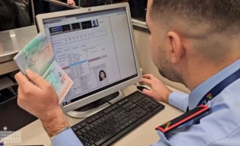 DOSJA E PLOTË/ “Ta bëjmë sikur do shkojë për vizitë mjekësore në Stamboll”, zbardhen përgjimet si policët kufitarë në Rinas kalonin ilegalisht qytetarët: Nesër të bëj një 500 vëlla