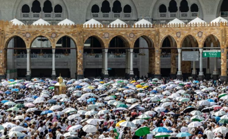 Temperatura ekstreme 50 gradë C, mbi 550 pelegrinë ndërrojnë jetë në Mekë