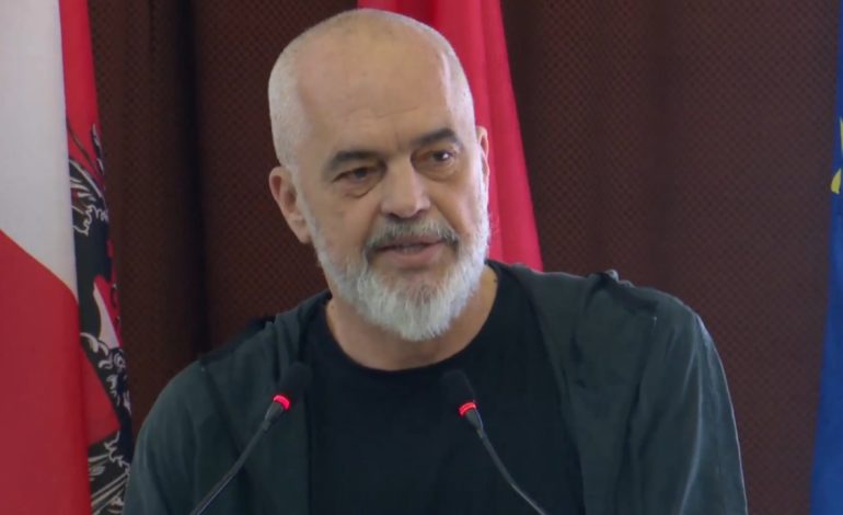 “Lojë mashtruese që ka dëmtuar disa persona”/ Rama thirrje qytetarëve: Bëni kujdes nëse merrni mesazhe në emër të personave publikë verifikoni…