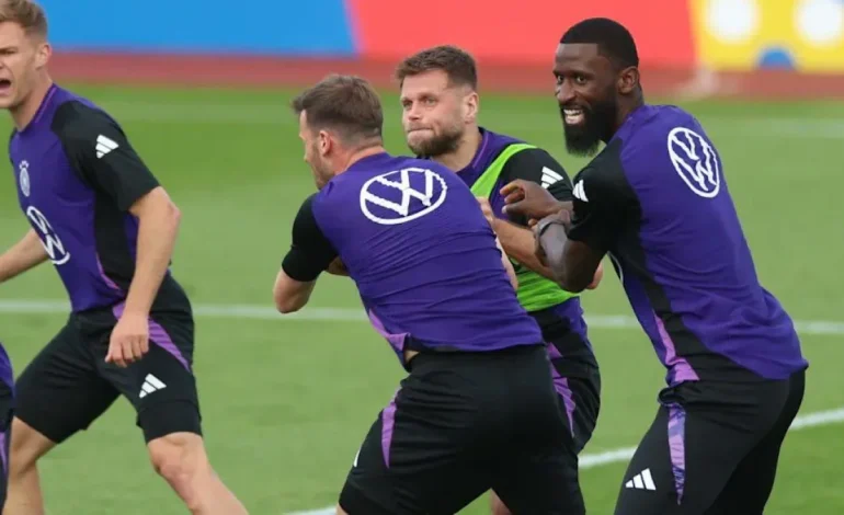 Tension tek Gjermania/ Grindje në stërvitje mes Rüdiger dhe Füllkrug