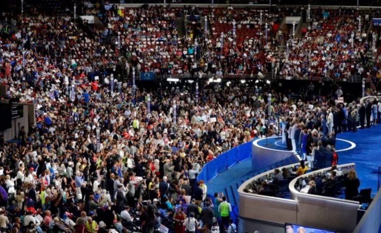 Analiza e VOA-s: Në ç’kushte mund të ndodhte zëvendësimi i presidentit Biden si kandidat